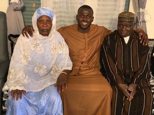 FOTO Koulibaly onora il compimento del mese di Ramadan: “Eid Mubarak”- immagine 2