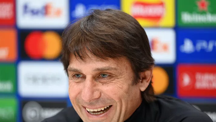Antonio Conte, allenatore del Tottenham (getty images)