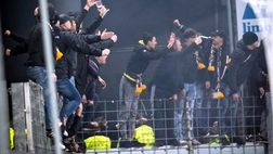 Olanda, derby del Limburgo sospeso: fuochi d’artificio in campo e cariche della Polizia