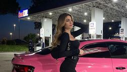 Chiara Nasti, passione motori. Scatto al distributore: “Diesel o benzina?”