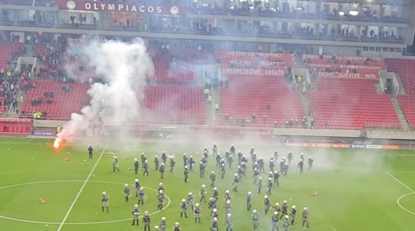 Derby di Atene, l’arbitro Massa: “Mi hanno colpito ai genitali”- immagine 2