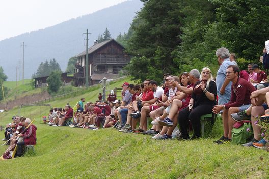 I tifosi a Santa Cristina per il ritiro del Torino I tifosi a Santa Cristina per il ritiro del Torino