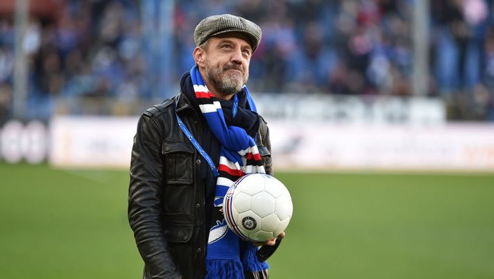 GENOA, ITALY - JANUARY 12: Francesco Flachi ex player of UC Sampdoria before the Serie A match between UC Sampdoria and Brescia Calcio at Stadio Luigi Ferraris on January 12, 2020 in Genoa, Italy. (Photo by Paolo Rattini/Getty Images) GENOA, ITALY - JANUARY 12: Francesco Flachi ex player of UC Sampdoria before the Serie A match between UC Sampdoria and Brescia Calcio at Stadio Luigi Ferraris on January 12, 2020 in Genoa, Italy. (Photo by Paolo Rattini/Getty Images)