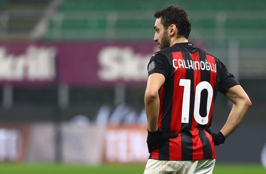 Hakan Calhanoglu, fantasista turco del Milan Hakan Calhanoglu, fantasista turco del Milan