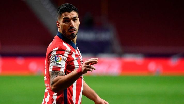 Atletico Madrid's Uruguayan forward Luis Suarez celebrates after scoring a goal during the Spanish league football match between Club Atletico de Madrid and RC Celta de Vigo at the Wanda Metropolitano stadium in Madrid on February 8, 2021. (Photo by PIERRE-PHILIPPE MARCOU / AFP) (Photo by PIERRE-PHILIPPE MARCOU/AFP via Getty Images) Gazzetta: “Sorpresa Luis Suarez: la Juve torna a informarsi per il Pistolero” - immagine 1