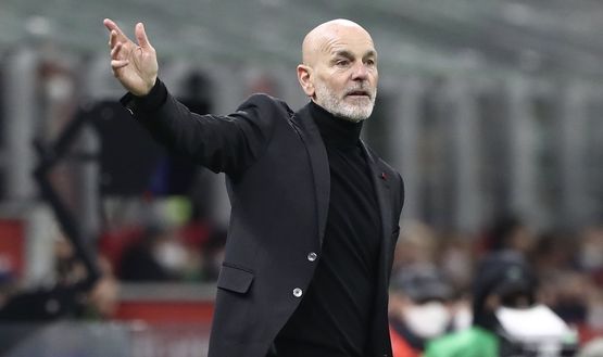 Stefano Pioli (allenatore AC Milan) qui durante Milan-Empoli 1-0 (Serie A 2021-2022) | News (Getty Images) Stefano Pioli AC Milan Milan-Empoli 1-0 Serie A 2021-2022