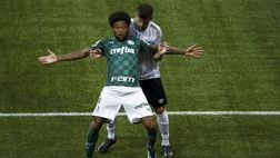 Palmeiras, Luiz Adriano infrange l’isolamento per Covid-19: l’ex Milan esce di casa ed investe un pedone