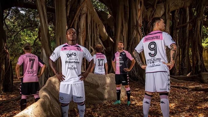 Palermo, sondaggio maglie da gara: i tifosi rosanero si schierano 