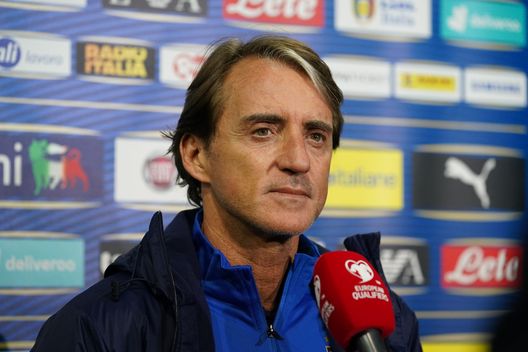 BELFAST, NORTHERN IRELAND - NOVEMBER 14: Head coach Italy Roberto Mancini speaks with members of the media during a press conference on November 14, 2021 in Belfast, Northern Ireland. (Photo by Claudio Villa/Getty Images) BELFAST, NORTHERN IRELAND - NOVEMBER 14: Head coach Italy Roberto Mancini speaks with members of the media during a press conference on November 14, 2021 in Belfast, Northern Ireland. (Photo by Claudio Villa/Getty Images)