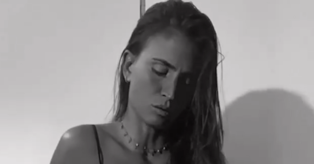 VIDEO / Carolina super sensuale sui social. Lady Cassano scatena il web