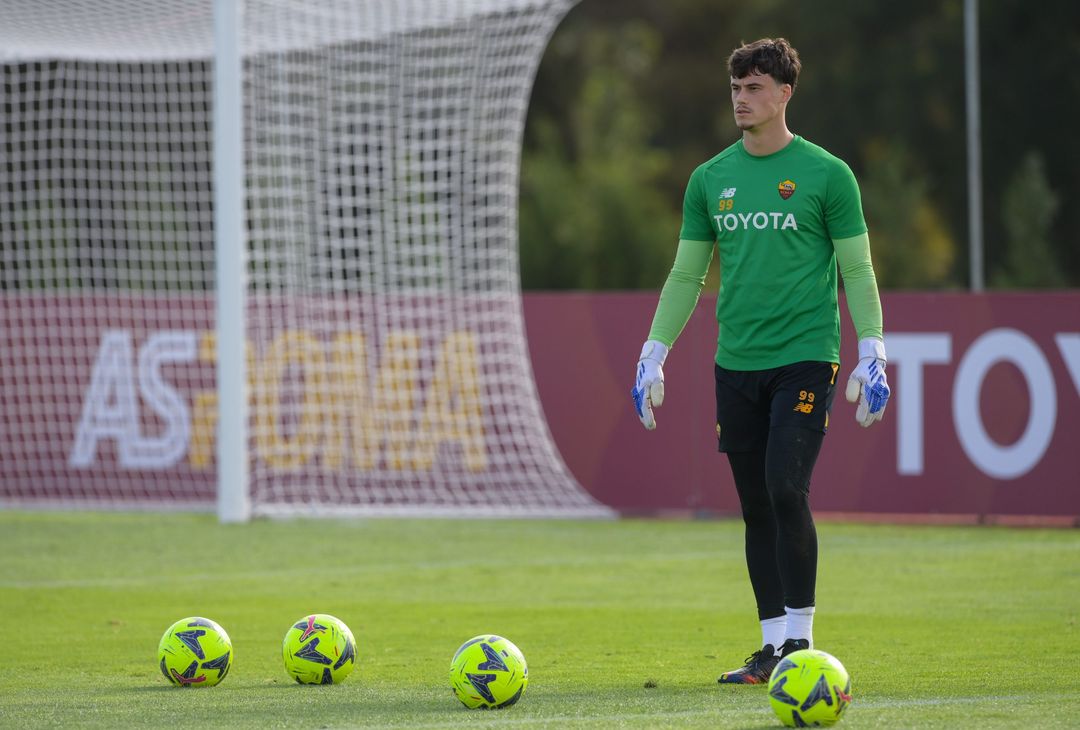Roma, l’allenamento ad Albufeira sotto gli occhi di Mourinho e Pinto – FOTO GALLERY - immagine 6