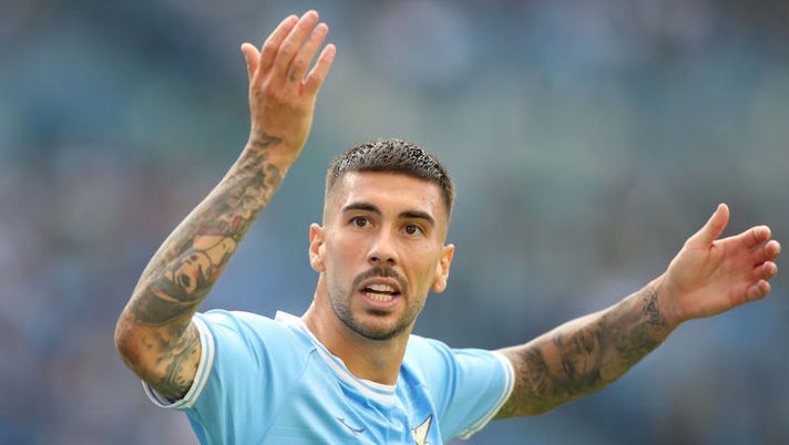 ROME, ITALY - OCTOBER 16: Mattia Zaccagni of SS Lazio reacts during the Serie A match between SS Lazio and Udinese Calcio at Stadio Olimpico on October 16, 2022 in Rome, Italy. (Photo by Paolo Bruno/Getty Images) Lazio, riecco Zaccagni dal 1′ e torna in gruppo Hysaj. Ma si ferma un altro difensore - immagine 1