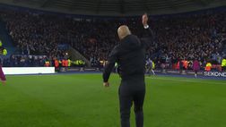 VIDEO / Manchester City, Guardiola sempre più scatenato: il coro dei tifosi lo dirige lui!