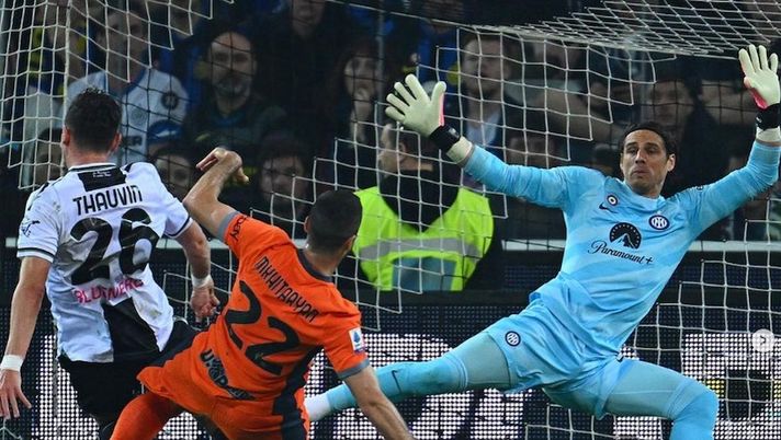 Siparietto Barella-Mkhitaryan: “Grazie Michele, giocatore incredibile”. E l’armeno replica - immagine 1