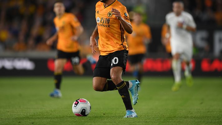 WOLVERHAMPTON, ENGLAND - AUGUST 15: Patrick Cutrone of Wolverhmpton Wanderers runs with the ball during the UEFA Europa League Third Qualifying Round Second Leg between Wolverhampton Wanderers and FC Pyunik at Molineux on August 15, 2019 in Wolverhampton, England. (Photo by Shaun Botterill/Getty Images) WOLVERHAMPTON, ENGLAND - AUGUST 15: Patrick Cutrone of Wolverhmpton Wanderers runs with the ball during the UEFA Europa League Third Qualifying Round Second Leg between Wolverhampton Wanderers and FC Pyunik at Molineux on August 15, 2019 in Wolverhampton, England. (Photo by Shaun Botterill/Getty Images)