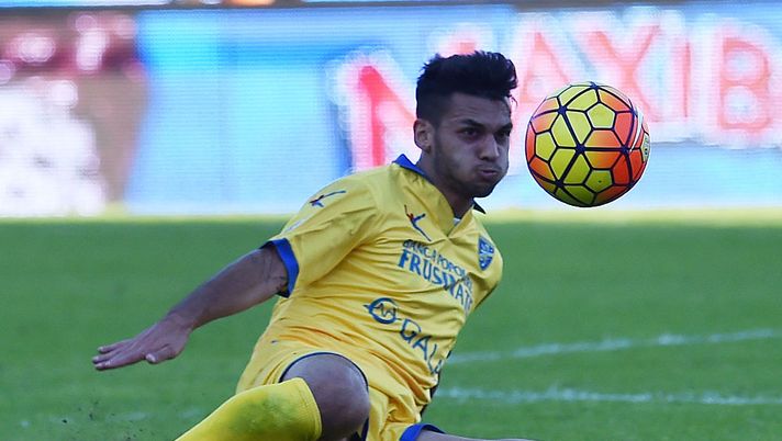 FROSINONE, ITALY - NOVEMBER 08: Mirko Gori of Frosinone in action during the Serie A match between Frosinone Calcio and Genoa CFC at Stadio Matusa on November 8, 2015 in Frosinone, Italy.  (Photo by Giuseppe Bellini/Getty Images) 