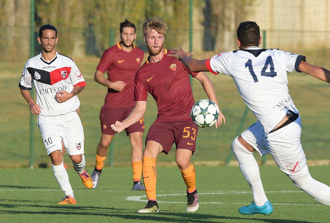  Cristian d'Urso of AS Roma in action during an AS Roma Trainig Session at Centro Sportivo Fulvio Bernardini on August 11, 2016 in Rome, Italy.  