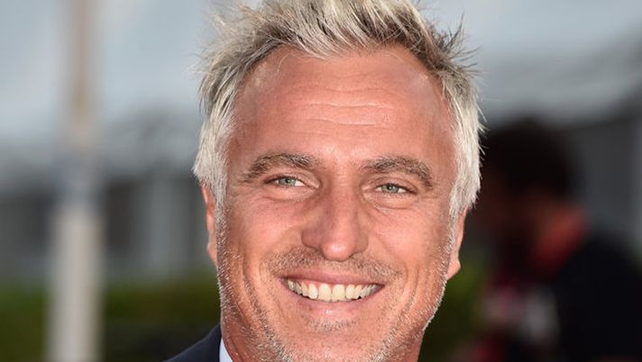 Ginola racconta la sua storia: “Sono vivo per miracolo, il mio cuore fermo per otto minuti” Ginola racconta la sua storia: “Sono vivo per miracolo, il mio cuore fermo per otto minuti”