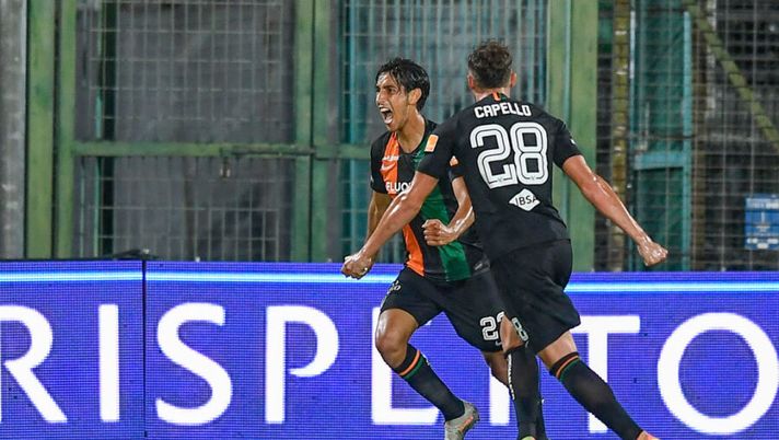 VENICE, ITALY - JULY 24: Youssef Maleh celebrates with teammate after scoring his team’s first goal during the serie B match between Venezia FC and SS Juve Stabia at Stadio Pier Luigi Penzo on July 24, 2020 in Venice, Italy. (Photo by Getty Images/Getty Images for Lega Serie B) Maleh, occhio per il fantacalcio: l’idea del Venezia per il talento classe ’98 - immagine 1