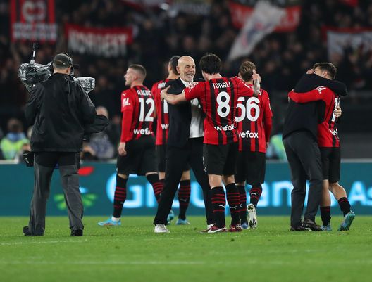 Gioia rossonera al fischio finale di Lazio-Milan 1-2 (Serie A 2021-2022) | AC Milan News (Getty Images) Lazio-Milan 1-2 Serie A 2021-2022