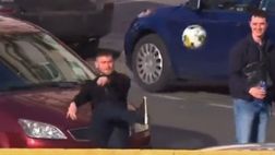 Non solo il derby a Praga…il tifoso restituisce il pallone e cade…