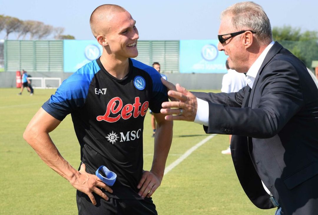 FOTO Krol fa visita al Napoli durante l’allenamento mattutino - immagine 2