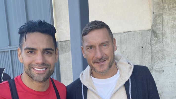 Radamel Falcao omaggia Totti su Instagram: “Una leggenda” - immagine 1