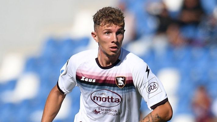 REGGIO NELL'EMILIA, ITALY - OCTOBER 02: Matteo Lovato of Salernitana during the Serie A match between US Sassuolo and Salernitana at Mapei Stadium - Citta' del Tricolore on October 02, 2022 in Reggio nell'Emilia, Italy. (Photo by Alessandro Sabattini/Getty Images) Di Marzio: “Il Torino ha fatto un tentativo per Lovato e tratta uno scambio con la Samp” - immagine 1