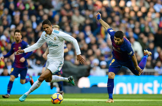 : Varane potrebbe essere una nuova suggestione per la difesa bianconera. : Varane potrebbe essere una nuova suggestione per la difesa bianconera.
