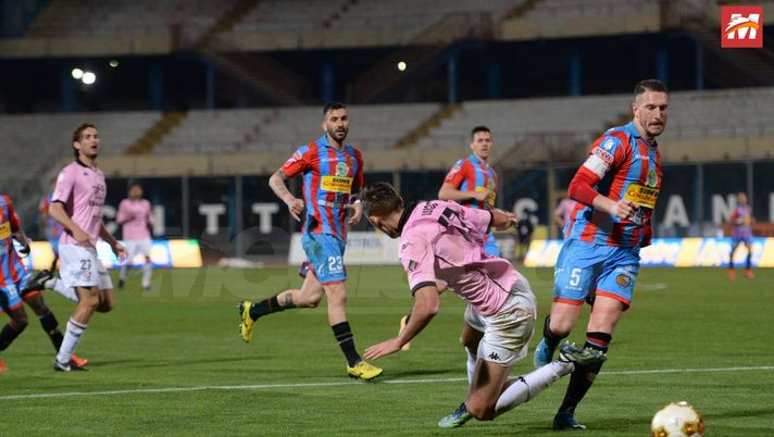Catania, Russotto: “Palermo? E’ dura digerire quella gara. Voglio riportare in alto questi colori”  Catania, Russotto: “Palermo? E’ dura digerire quella gara. Voglio riportare in alto questi colori”