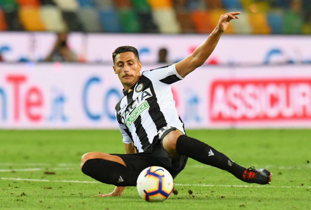  UDINE, ITALY - AUGUST 26: Rolando Mandragora of Udinese Calcio in action during the serie A match between Udinese and UC Sampdoria at Stadio Friuli on August 26, 2018 in Udine, Italy.  (Photo by Alessandro Sabattini/Getty Images) 