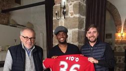 Eto’o manda in tilt il web: ufficiale il suo passaggio all’Amkar! Anzi no: “Solo un regalo”