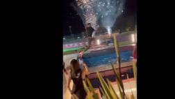 VIDEO / Delirio a Trigoria: festa, tuffi in piscina e fuochi d’artificio