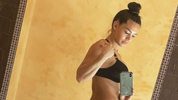 Lady Ocampos, il lato B zittisce il web. Il selfie hot di Majooh infiamma i social