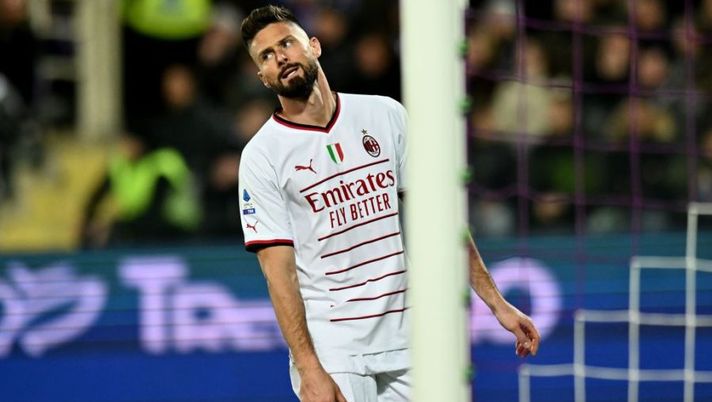 FLORENCE, ITALY - MARCH 04: Oliver Giroud of AC Milan reacts during the Serie A match between ACF Fiorentina and AC MIlan at Stadio Artemio Franchi on March 04, 2023 in Florence, Italy. (Photo by Alessandro Sabattini/Getty Images) Sufficienza per De Ketelaere e Giroud: la spiegazione da parte di Fantacalcio.it - immagine 1