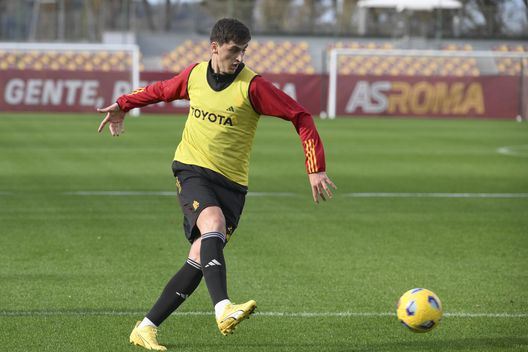 Roma, tempo di derby: dubbio Llorente e Kumbulla convocato. Mourinho salta il Milan- immagine 2