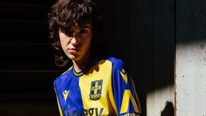 Verona, ecco la maglia celebrativa dei 120 anni Verona, ecco la maglia celebrativa dei 120 anni - immagine 1