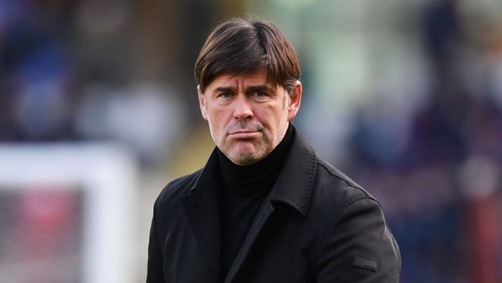 TURIN, ITALY - FEBRUARY 05: Andrea Sottil, Head Coach of Udinese Calcio, looks on prior to the Serie A match between Torino FC and Udinese Calcio at Stadio Olimpico di Torino on February 05, 2023 in Turin, Italy. (Photo by Valerio Pennicino/Getty Images) Sottil: “Il ruolo di Pereyra, Beto, così vedo Thauvin e sui fischi rispondo così” - immagine 1