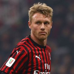 Simon Kjaer, difensore AC Milan e capitano nazionale danese: scheda giocatore e news (Getty Images) Simon Kjaer