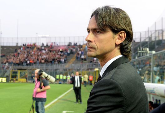 BERGAMO, ITALY - MAY 30: Head coach of AC Milan Filippo Inzaghi looks on during the Serie A match between Atalanta BC and AC Milan at Stadio Atleti Azzurri d'Italia on May 30, 2015 in Bergamo, Italy. (Photo by Dino Panato/Getty Images) BERGAMO, ITALY - MAY 30: Head coach of AC Milan Filippo Inzaghi looks on during the Serie A match between Atalanta BC and AC Milan at Stadio Atleti Azzurri d'Italia on May 30, 2015 in Bergamo, Italy. (Photo by Dino Panato/Getty Images)