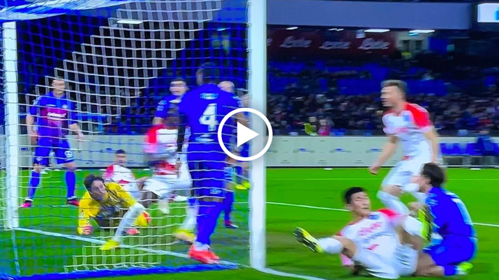 VIDEO Napoli-Cremonese 2-0! È ancora e sempre Victor Osimhen, in gol per la sesta gara di fila - immagine 1