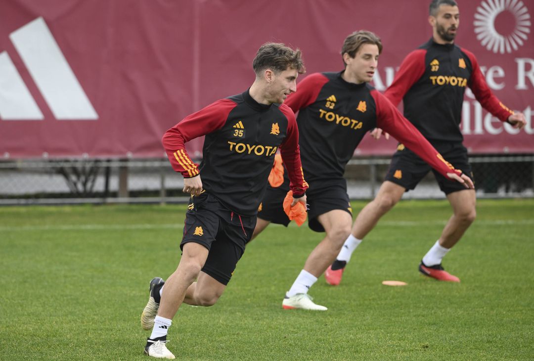 Roma in campo dopo il ko contro l’Inter: nel mirino c’è il Feyenoord – FOTOGALLERY - immagine 5