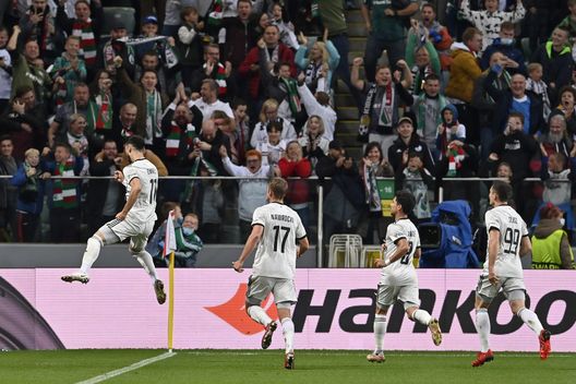(Photo by Adam Nurkiewicz/Getty Images) (Photo by Adam Nurkiewicz/Getty Images)