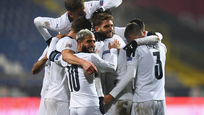 SARAJEVO, BOSNIA AND HERZEGOVINA - NOVEMBER 18: Domenico Berardi of Italy celebrates with team-mates after scoring the second goal during the UEFA Nations League group stage match between Bosnia-Herzegovina and Italy at Stadium Grbavica on November 18, 2020 in Sarajevo, Bosnia and Herzegovina. (Photo by Claudio Villa/Getty Images) SARAJEVO, BOSNIA AND HERZEGOVINA - NOVEMBER 18: Domenico Berardi of Italy celebrates with team-mates after scoring the second goal during the UEFA Nations League group stage match between Bosnia-Herzegovina and Italy at Stadium Grbavica on November 18, 2020 in Sarajevo, Bosnia and Herzegovina. (Photo by Claudio Villa/Getty Images)
