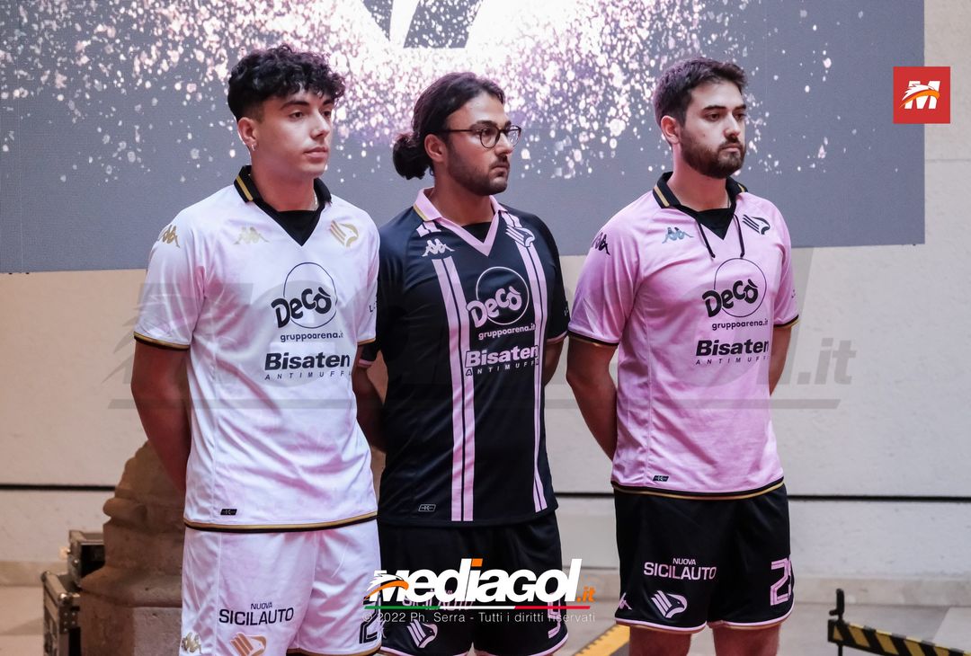 FOTO PALERMO, presentazione nuove maglie gara Palermo 2022/2023 (Gallery) - immagine 66