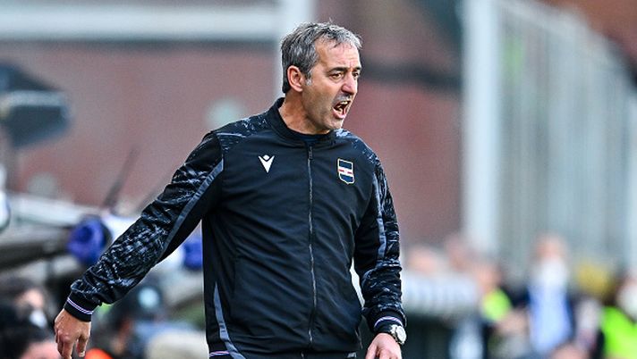 GENOA, ITALY - APRIL 16: Marco Giampaolo head coach of Sampdoria reacts during the Serie A match between UC Sampdoria and US Salernitana at Stadio Luigi Ferraris on April 16, 2022 in Genoa, Italy. (Photo by Getty Images) Giampaolo e Destro, nel derby Samp e Genoa si aggrappano a loro… - immagine 1