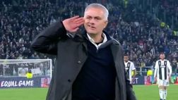 Impresa Mourinho: batte la Juve e poi si scatena in mezzo al campo contro i tifosi bianconeri