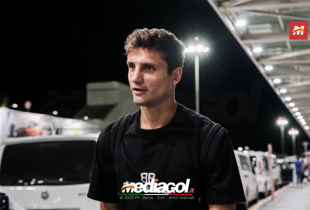 FOTO PALERMO, l’arrivo di Mateju all’aeroporto ‘Falcone e Borsellino’ (Gallery) - immagine 22