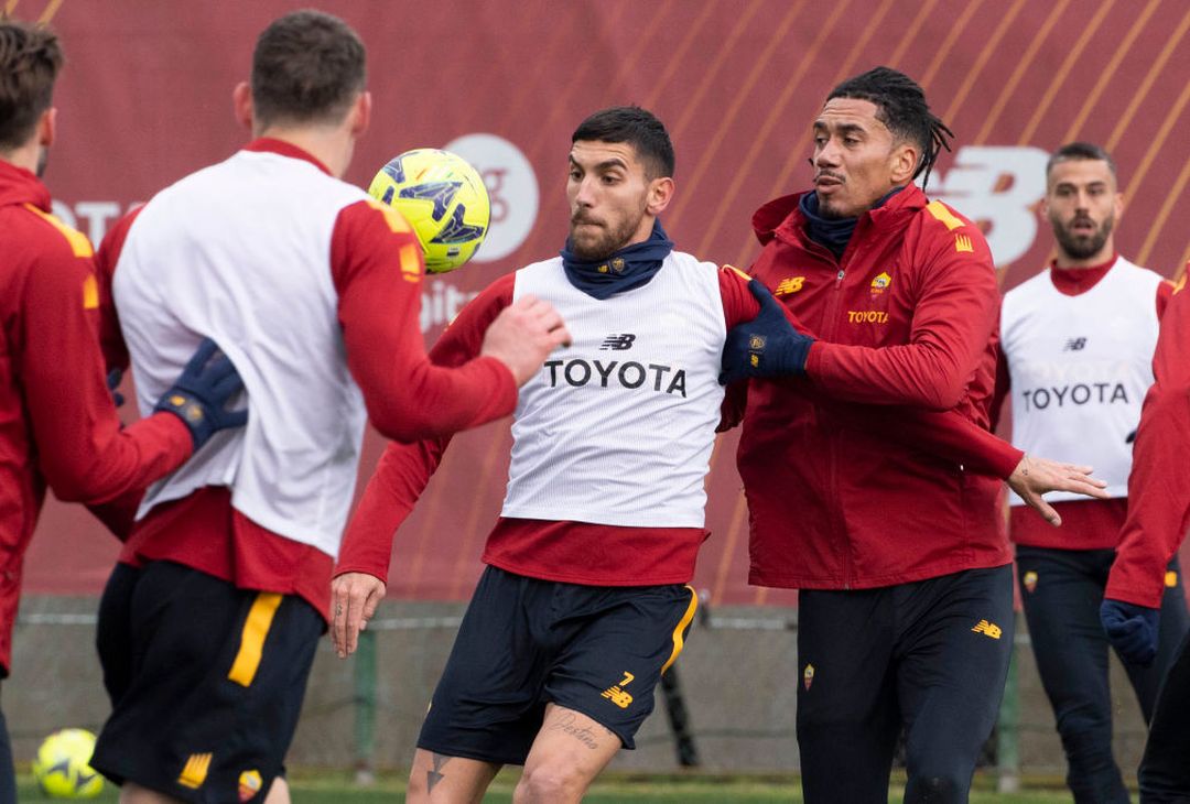 Roma, rifinitura in vista della sfida contro il Napoli – FOTO GALLERY - immagine 9