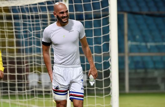GENOA, ITALY - SEPTEMBER 02: Riccardo Saponara of Sampdoria injured during the serie A match between UC Sampdoria and SSC Napoli at Stadio Luigi Ferraris on September 2, 2018 in Genoa, Italy. (Photo by Paolo Rattini/Getty Images) GENOA, ITALY - SEPTEMBER 02: Riccardo Saponara of Sampdoria injured during the serie A match between UC Sampdoria and SSC Napoli at Stadio Luigi Ferraris on September 2, 2018 in Genoa, Italy. (Photo by Paolo Rattini/Getty Images)